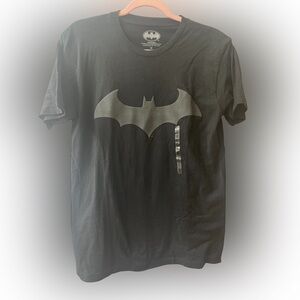 NWT Batman black tshirt w/grey logo. Size Medium. #10277
